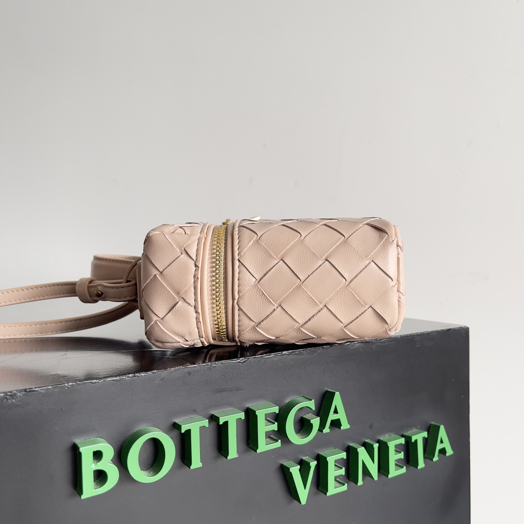 Bottega Veneta Cosmetic Bags